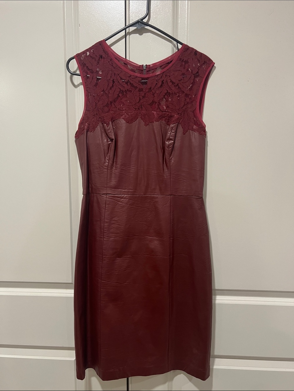Muse Size 8 Sleeveless Lace Yoke Faux Leather Dress in Wine